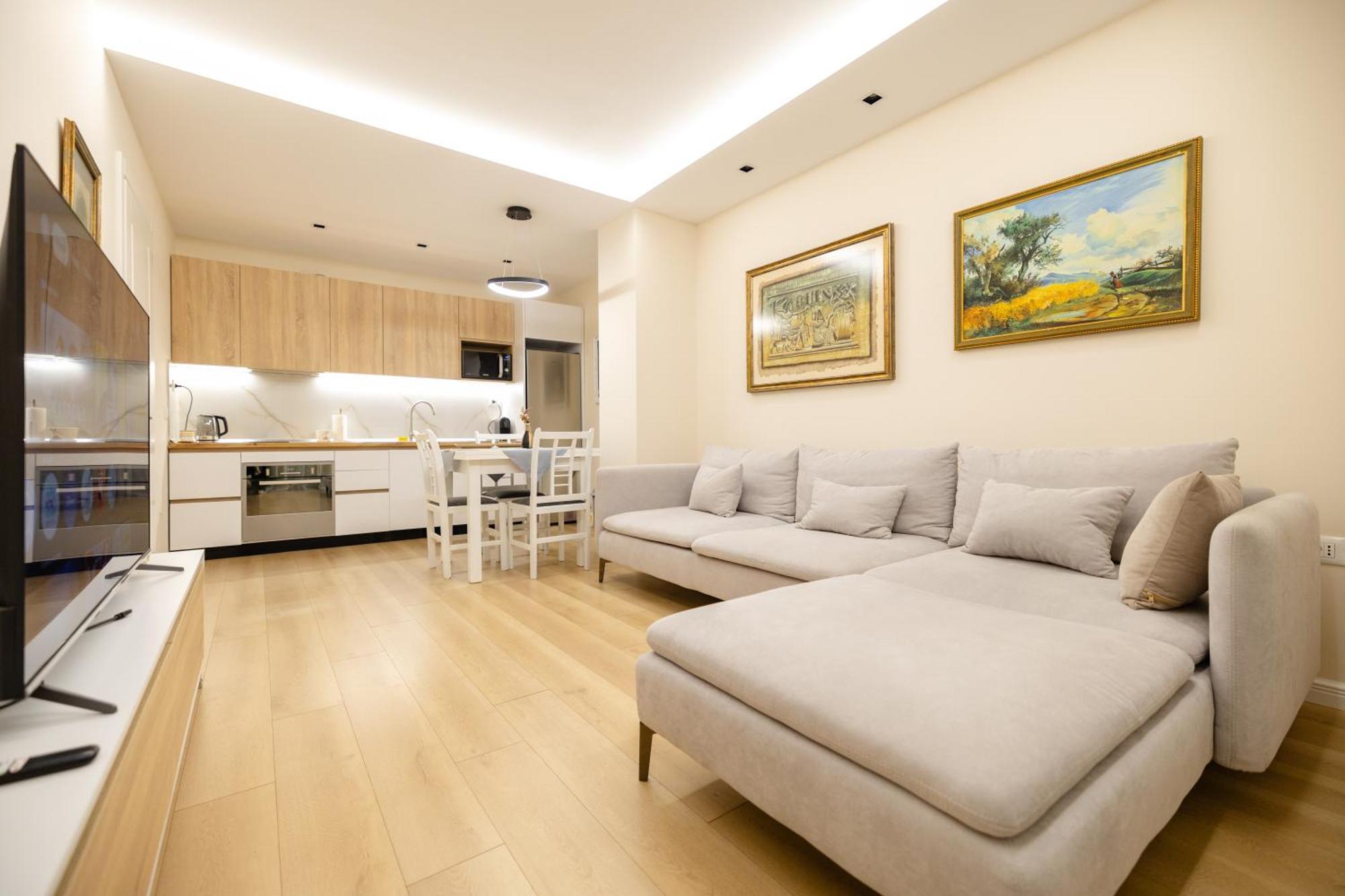 Luxury Center Observatori Apartment Tirana Exteriör bild