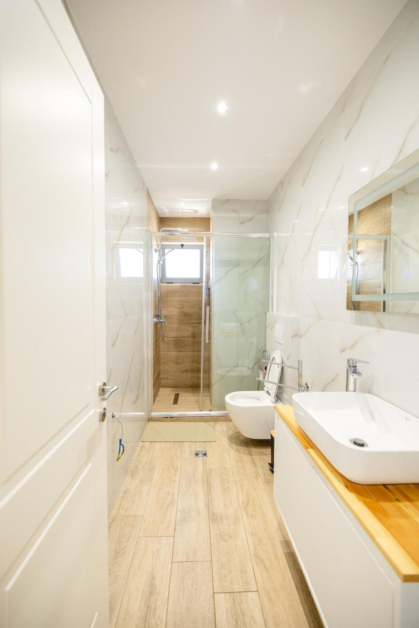 Luxury Center Observatori Apartment Tirana Exteriör bild